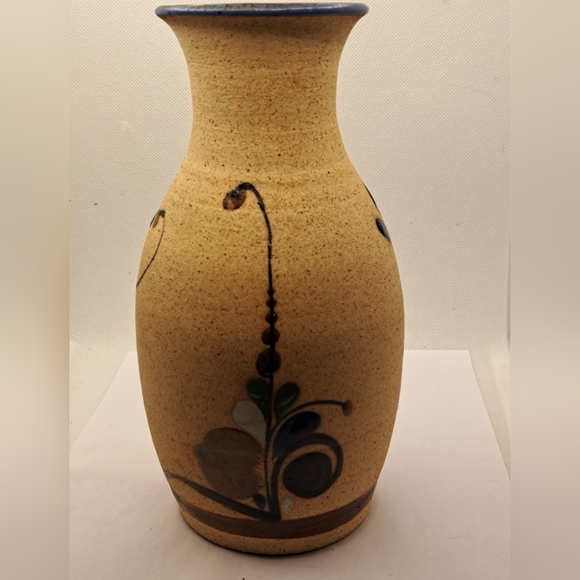 Vintage Tonala Mexico Hand Painted Signed Pottery Vase with Bird and Flowers. - Picture 7 of 8